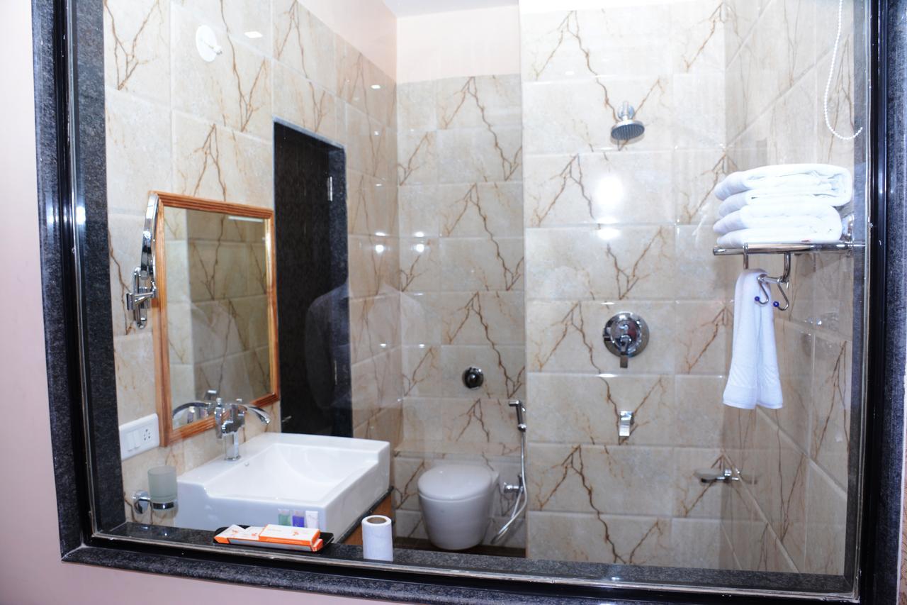 Ratnaa Resort Khamshet Buitenkant foto